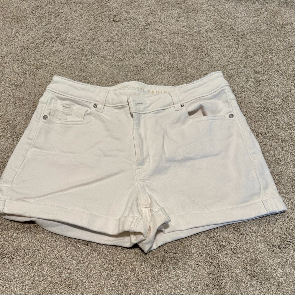 American Eagle White Denim Women's Mom Shorts